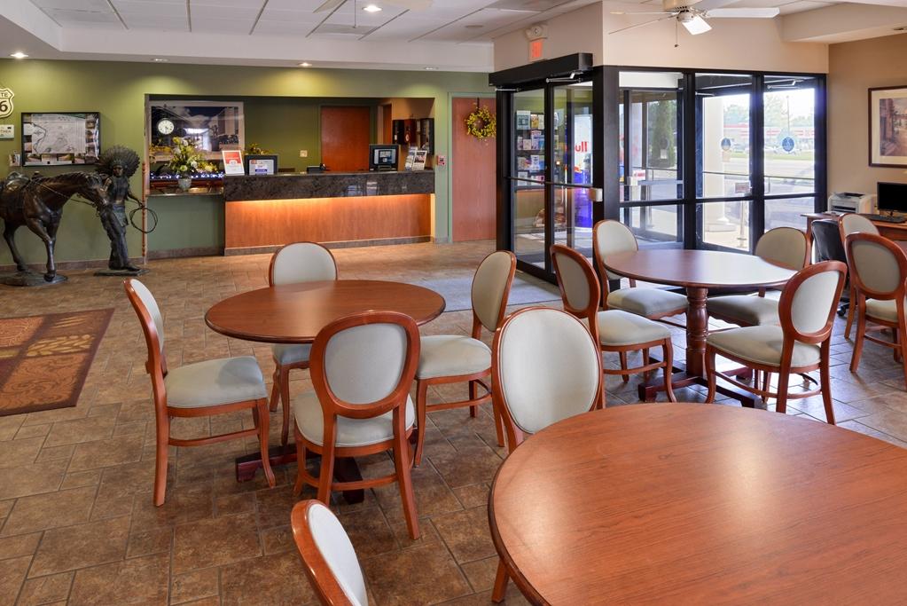 Country Hearth Inn & Suites Edwardsville Interiør billede