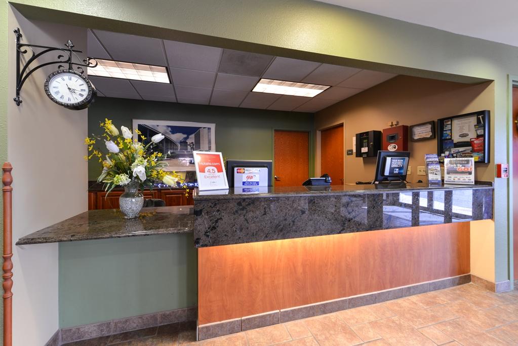 Country Hearth Inn & Suites Edwardsville Interiør billede