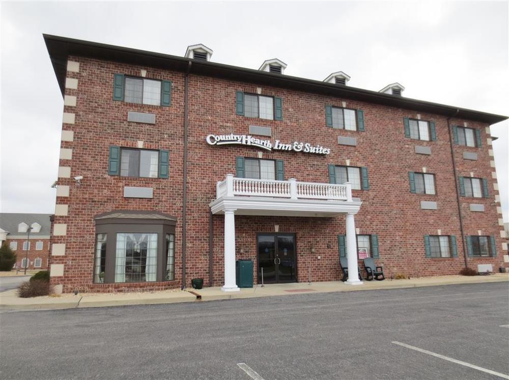 Country Hearth Inn & Suites Edwardsville Eksteriør billede